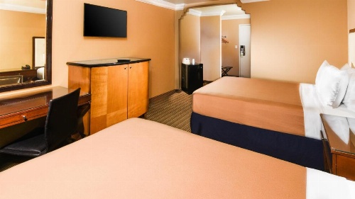 Hollywood Inn Express South image 21