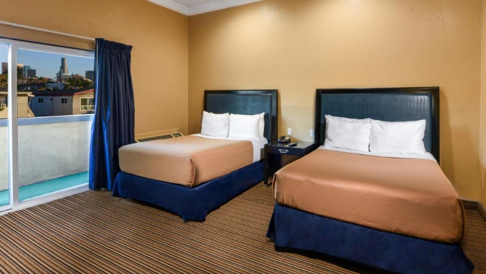 Hollywood Inn Express South