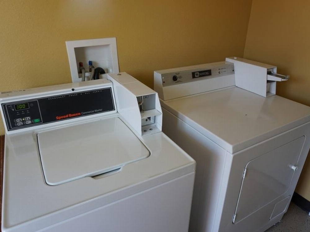 Hollywood Inn Express South